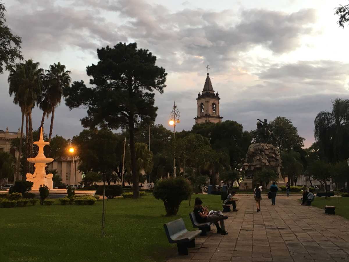 14 hours lay over in&nbsp;Corrientes